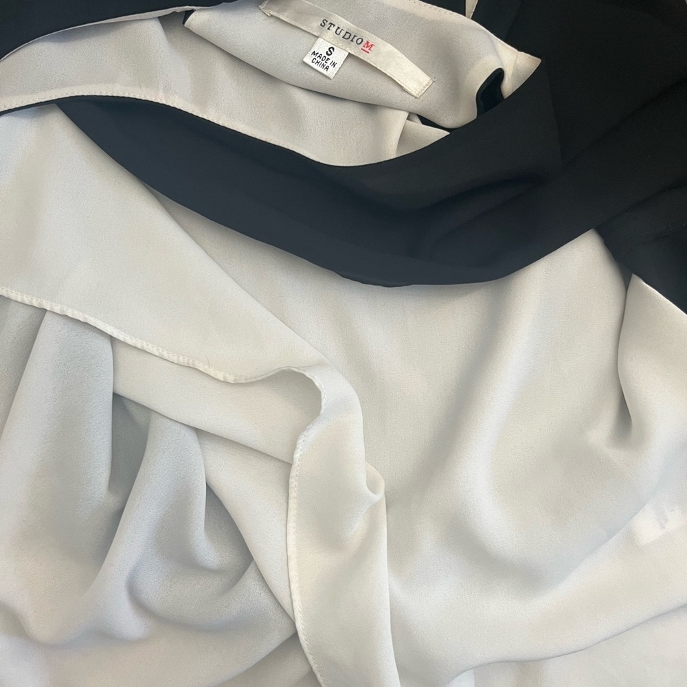 Studio M sleeveless top black and white size Small - Picture 11 of 12